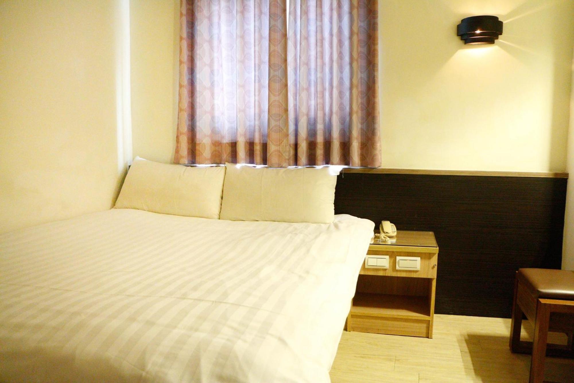 D.Y. Hotel Taichung Room photo