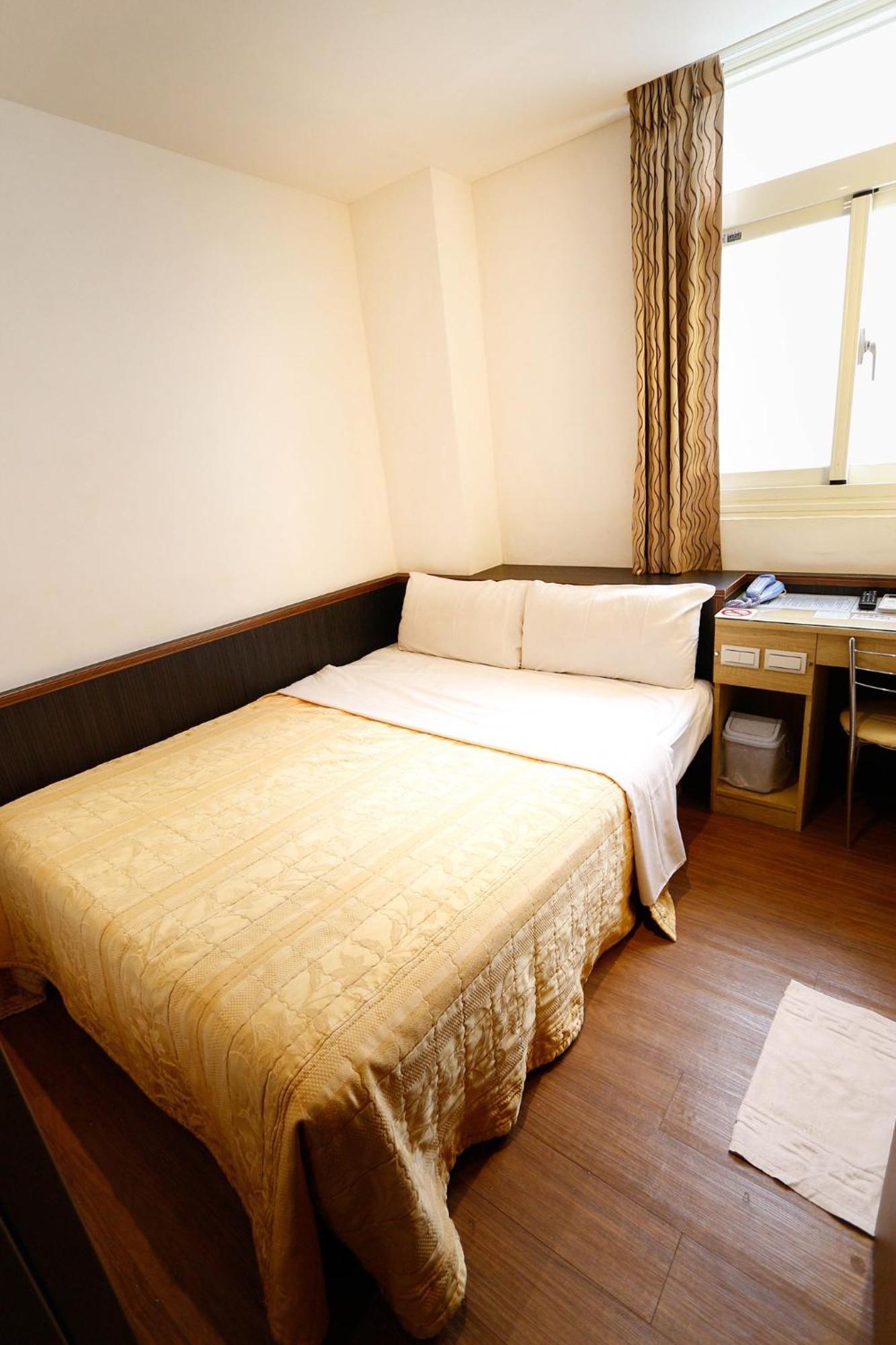 D.Y. Hotel Taichung Exterior photo